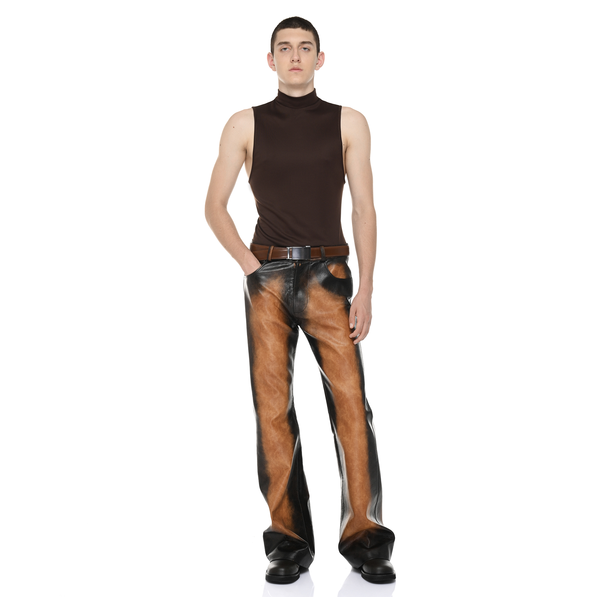 SLEEVELESS T-TURTLENECK